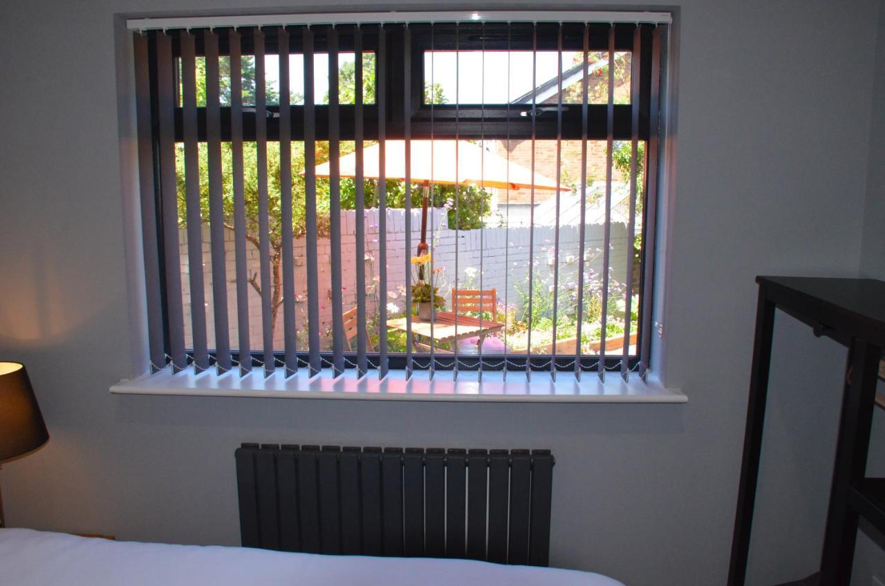 The Annexe Apartment Bracknell Bagian luar foto
