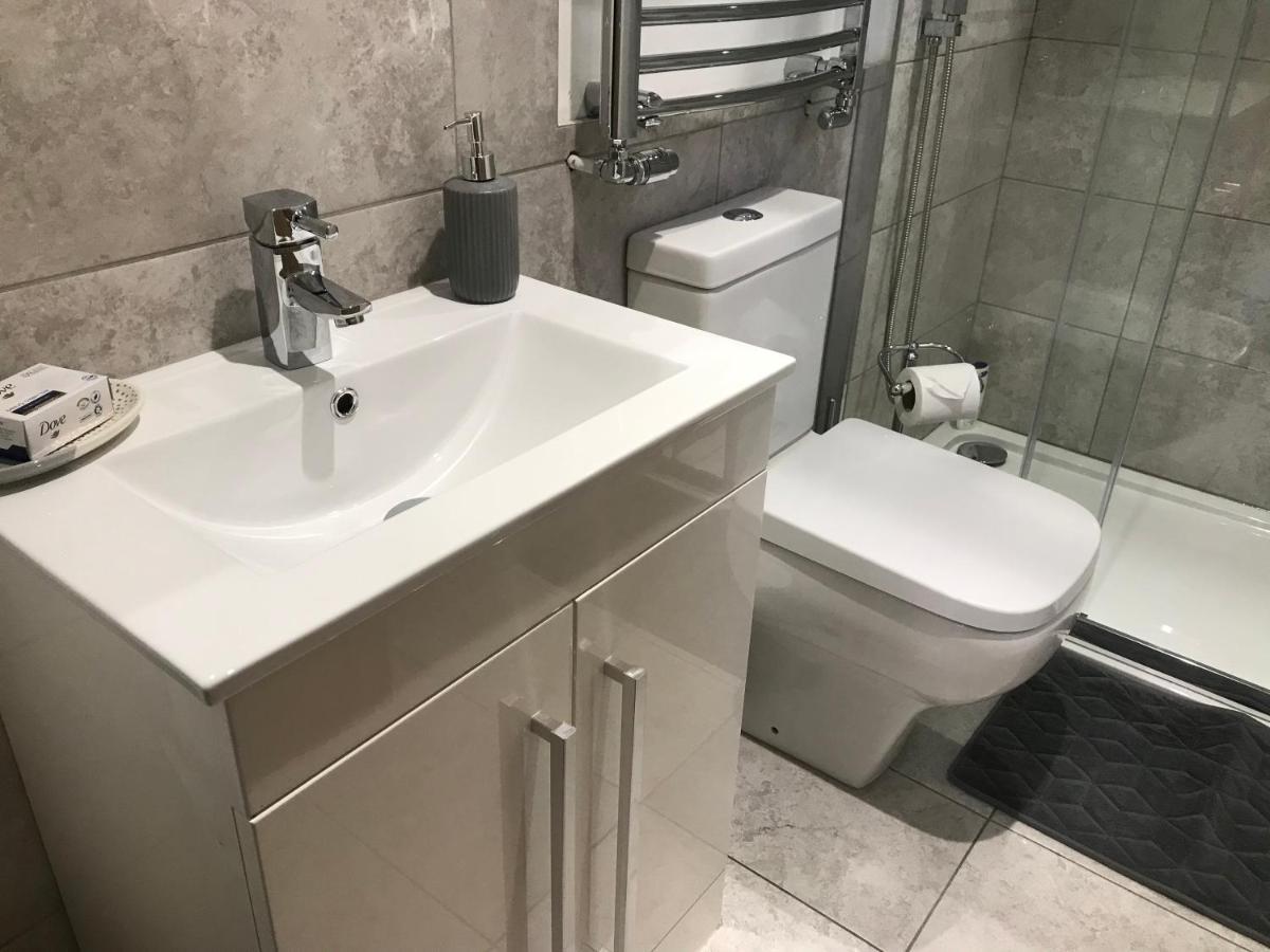 The Annexe Apartment Bracknell Bagian luar foto