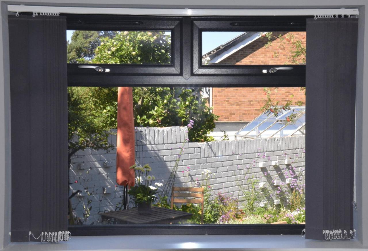 The Annexe Apartment Bracknell Bagian luar foto