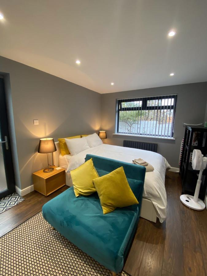 The Annexe Apartment Bracknell Bagian luar foto