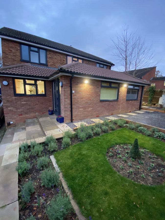 The Annexe Apartment Bracknell Bagian luar foto